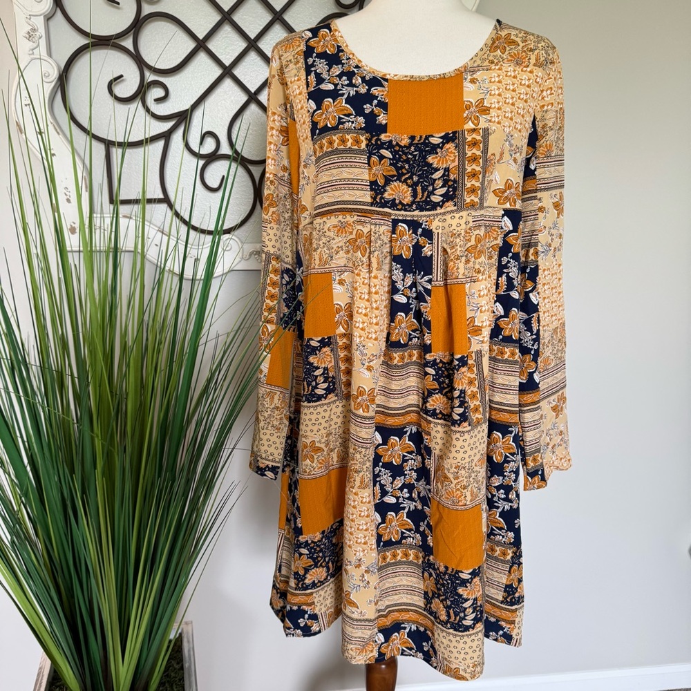 EMERY ROSE Size Large Long Sleeve Patchwork Print Dress